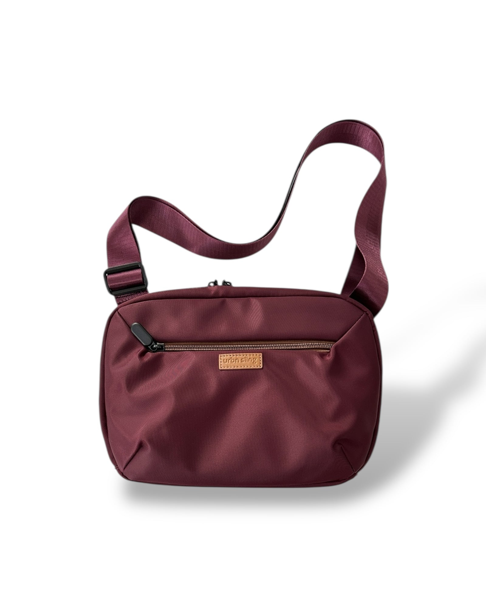 Go Beyond large sling bag in burgundy oxford fabric with strap